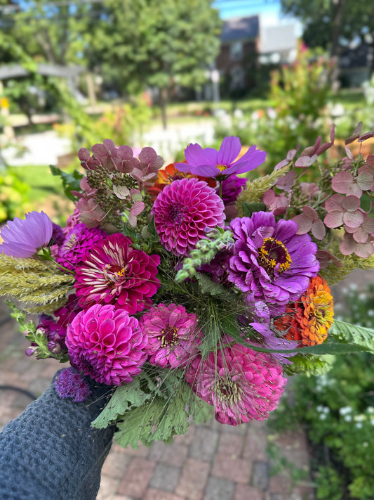 Custom Seasonal Deluxe Arrangement